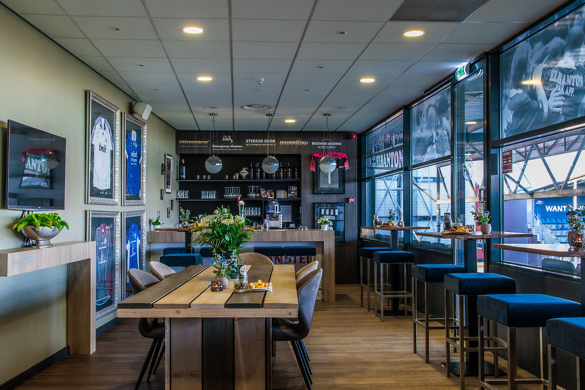 Victoria Lane Skybox